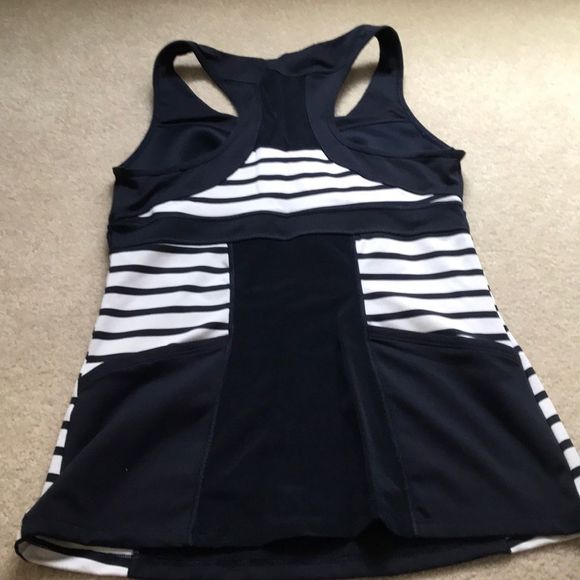 Athleta   - Picture 4 of 4